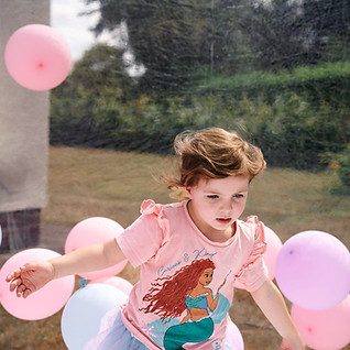 balloon-dome-girl.jpg