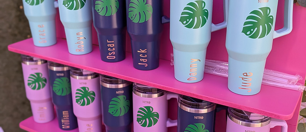 close-up-of-personalised-tumblers.jpg