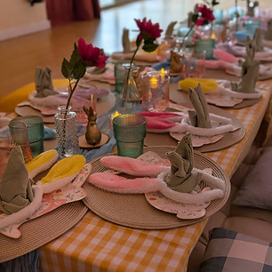 bunny-picnic-party-tablescale.jpg