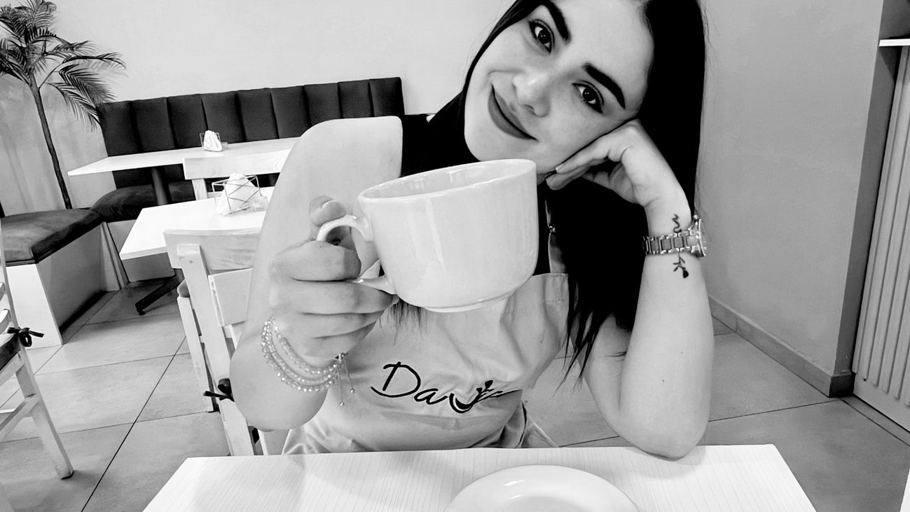 Danya Vizzuett: El espíritu innovador detrás de Davica Café