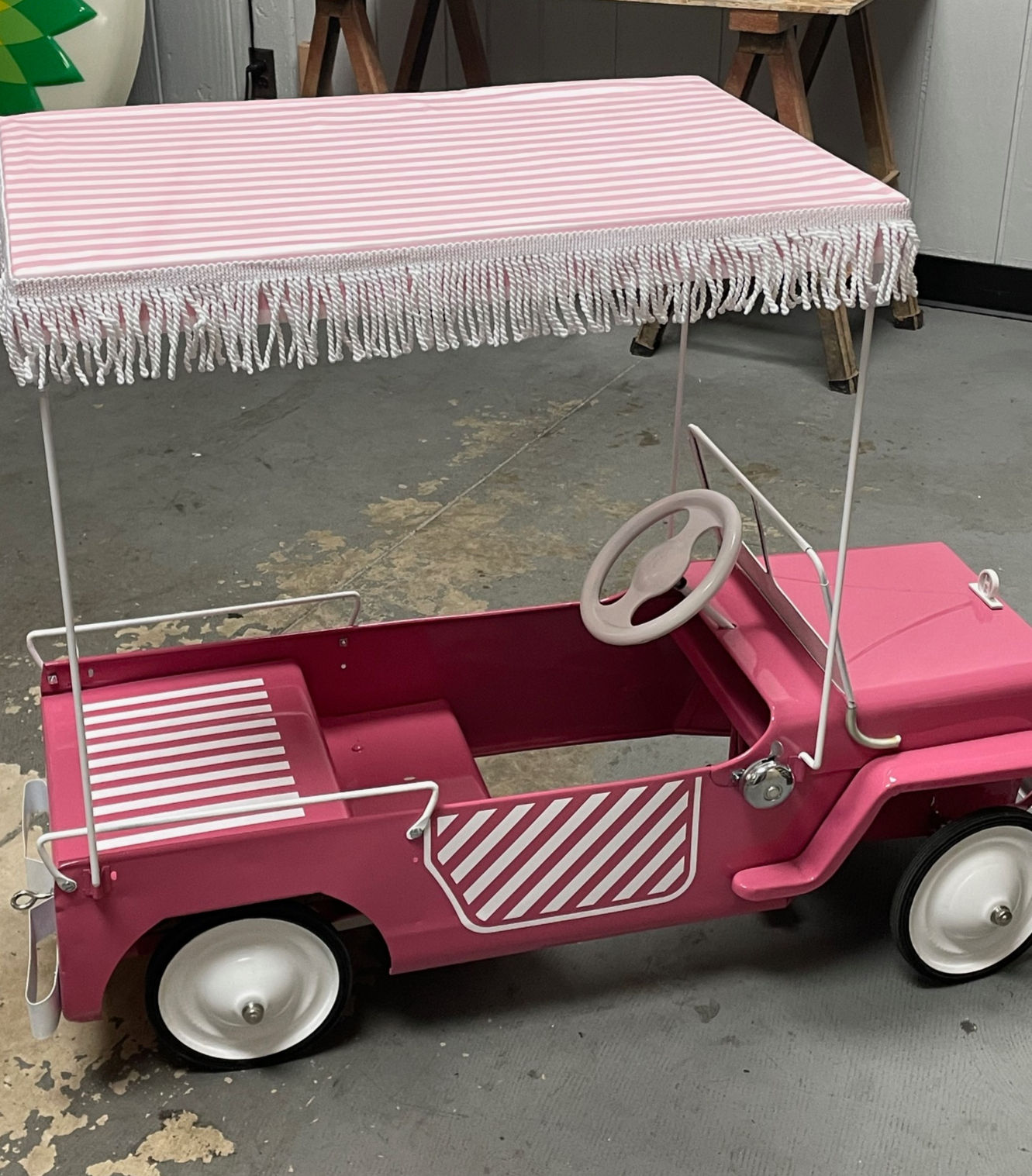 HAMILTON SURRAY PINK JEEP DECALS