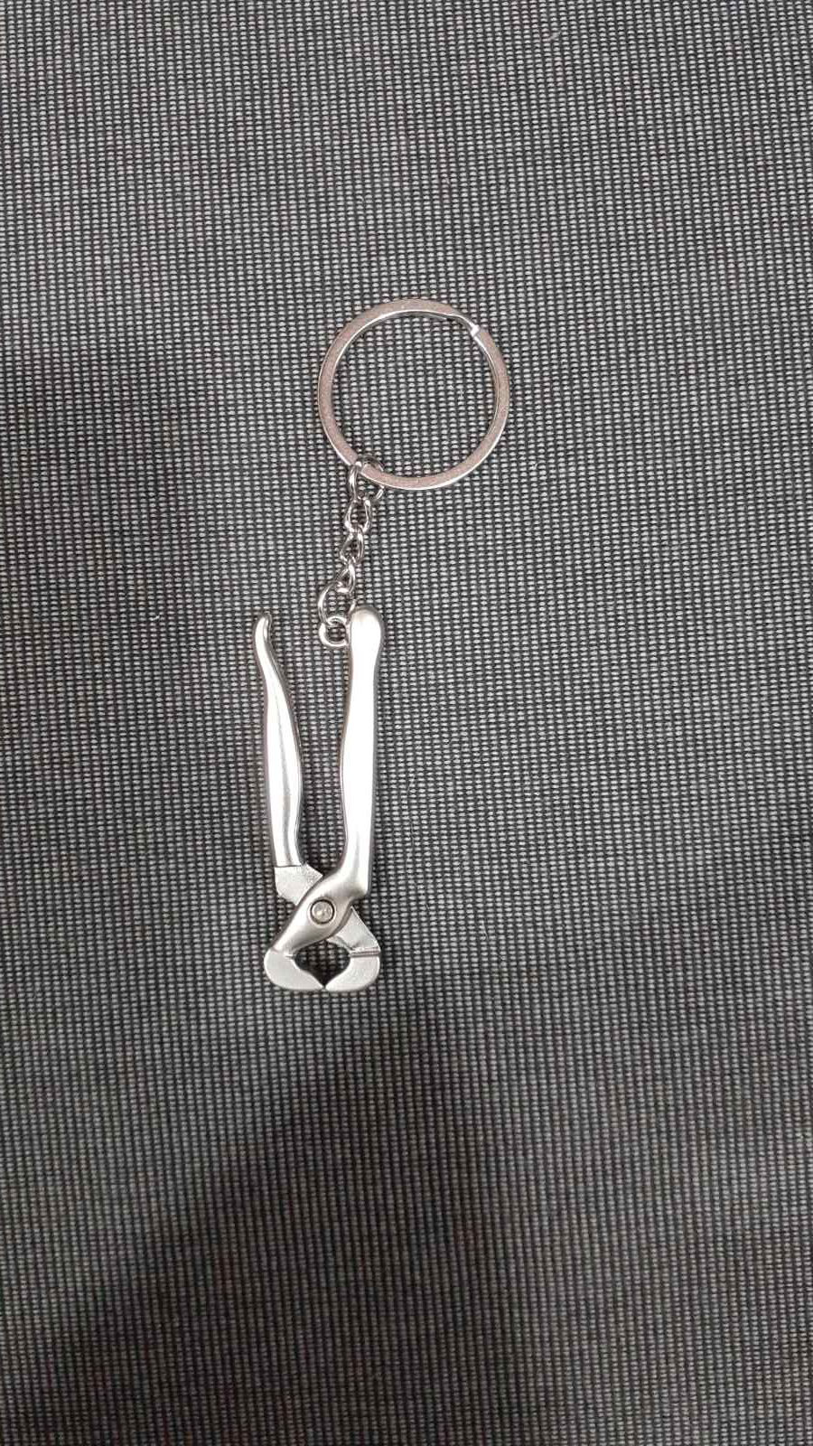 Thumbnail: Keychain metal tools