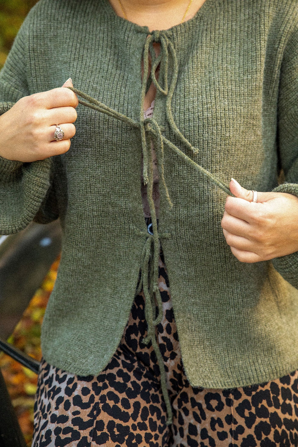 BOW CARDIGAN | GREEN