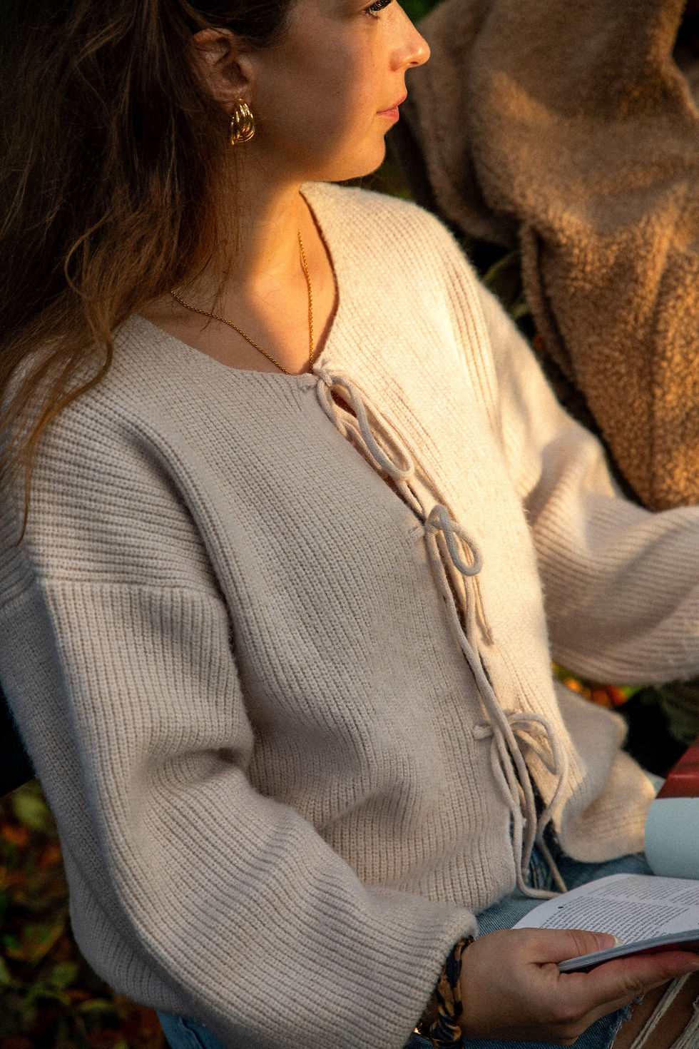 BOW CARDIGAN | OFF WHITE