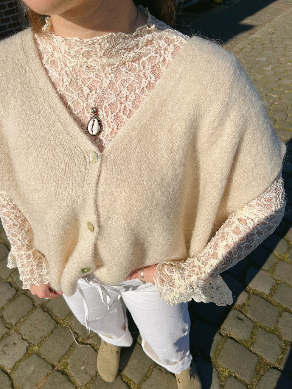 LILOU KNITTED GILET | CRÈME