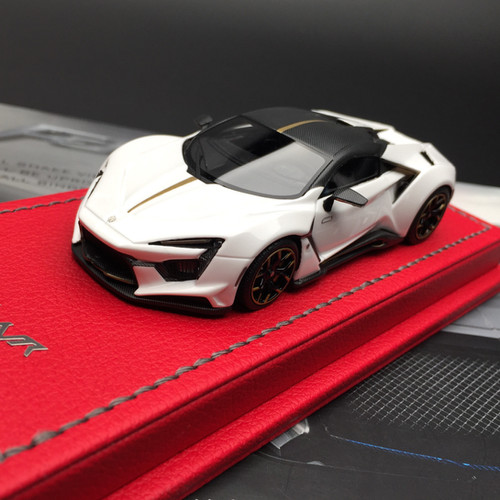 Buonarte 1/43 フェニア Fenyrスーパースポーツ 1:43 W Motors Fenyr SuperSport | Buonarte