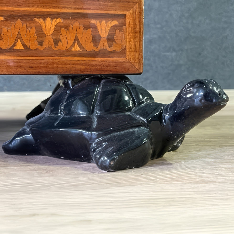 Miniatura: TAVOLINO INTARSIATO