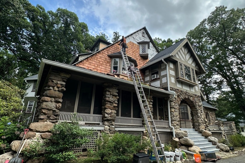 Window and siding line on a North Jersey home exterior