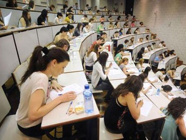 La Junta aprueba la convocatoria extraordinaria de 25.520 plazas de empleo público