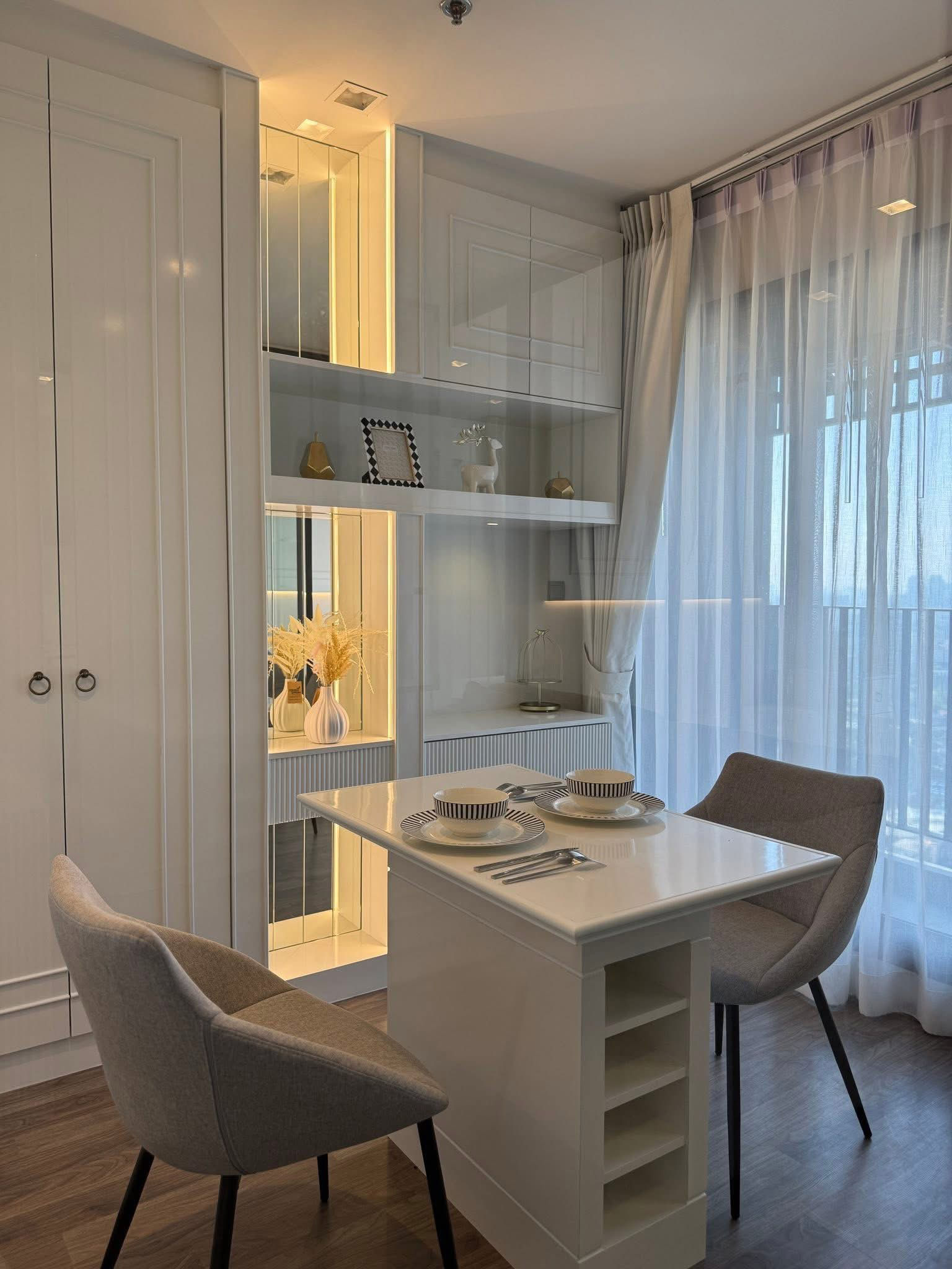 Life Ladprao Valley Condo (Next to BTS Ha Yaek Lat Phrao)