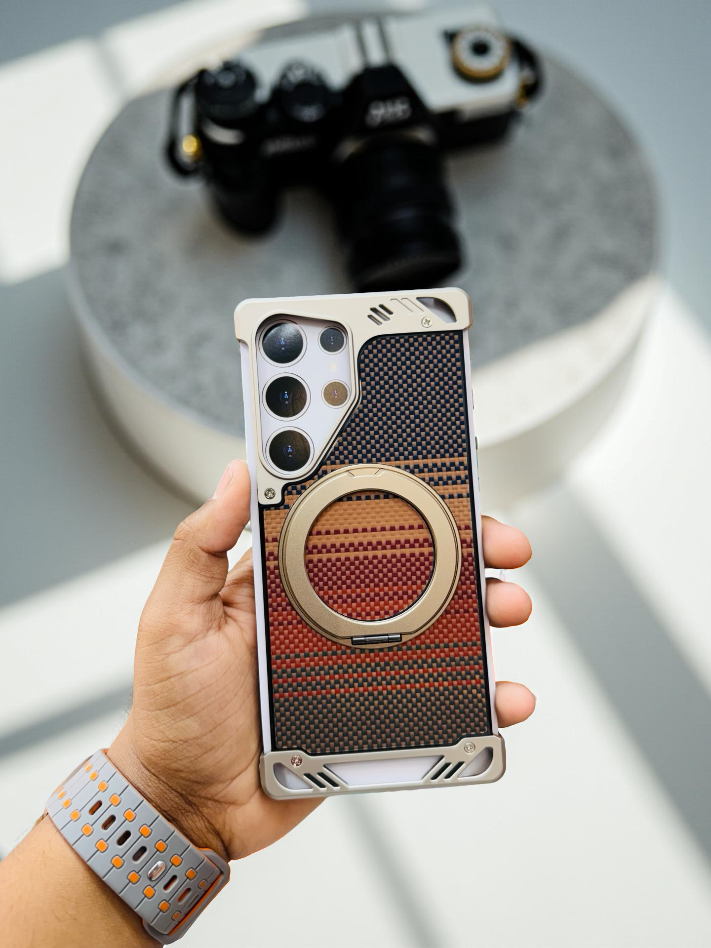 CARBON TEXTURE METAL WITH 360 STAND