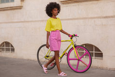 הוודג׳ ריזורט: שמונה אביזרים לשדרוג הלוק לחוף הים.