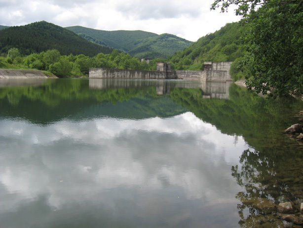 Озеро с. Ровінь