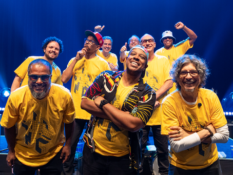 Monobloco vai reviver festa que marcou sua origem em apresentação com Lenine e Fernanda Abreu