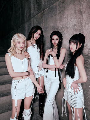 Everglow solidifies their global identity with fourth mini-album ‘CODE’