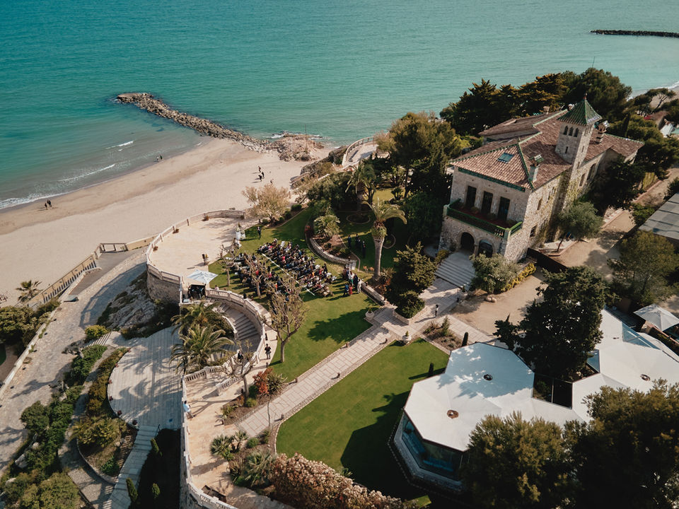 Boda en Xalet del Nin y vistas de la ceremonia frente al mar.