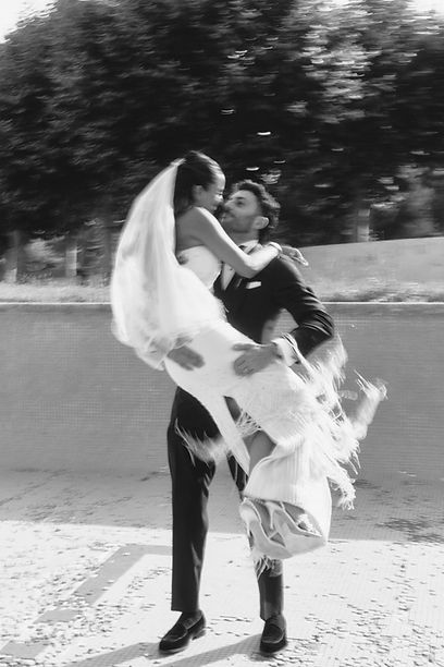 Couple in Finka4.1 wedding. Boda en FINKA4.1. Destnation wedding photographer in Spain.