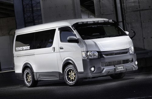 ダイナスティ　ハイエース　ボンネット　ワイド　ブラック　IFUU　Ground 楽天市場】200系ハイエース【標準ボディ】Identityバット