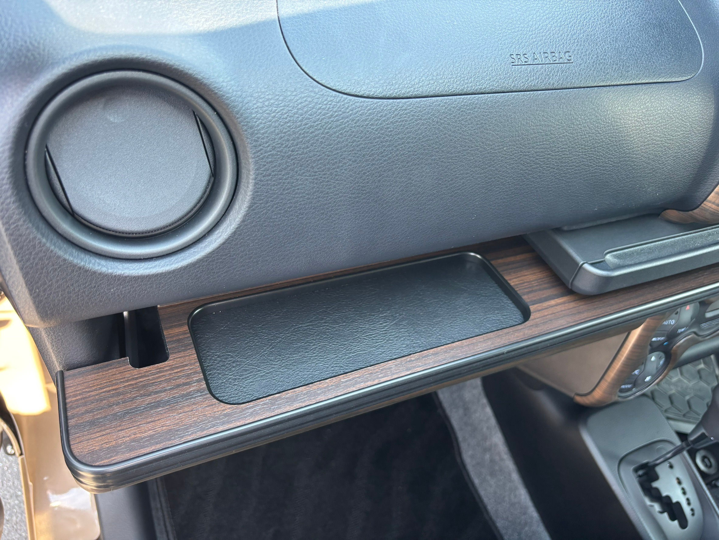 【プロボックス用】IFUUIndustry助手席用フロントトレイゼブラブラック