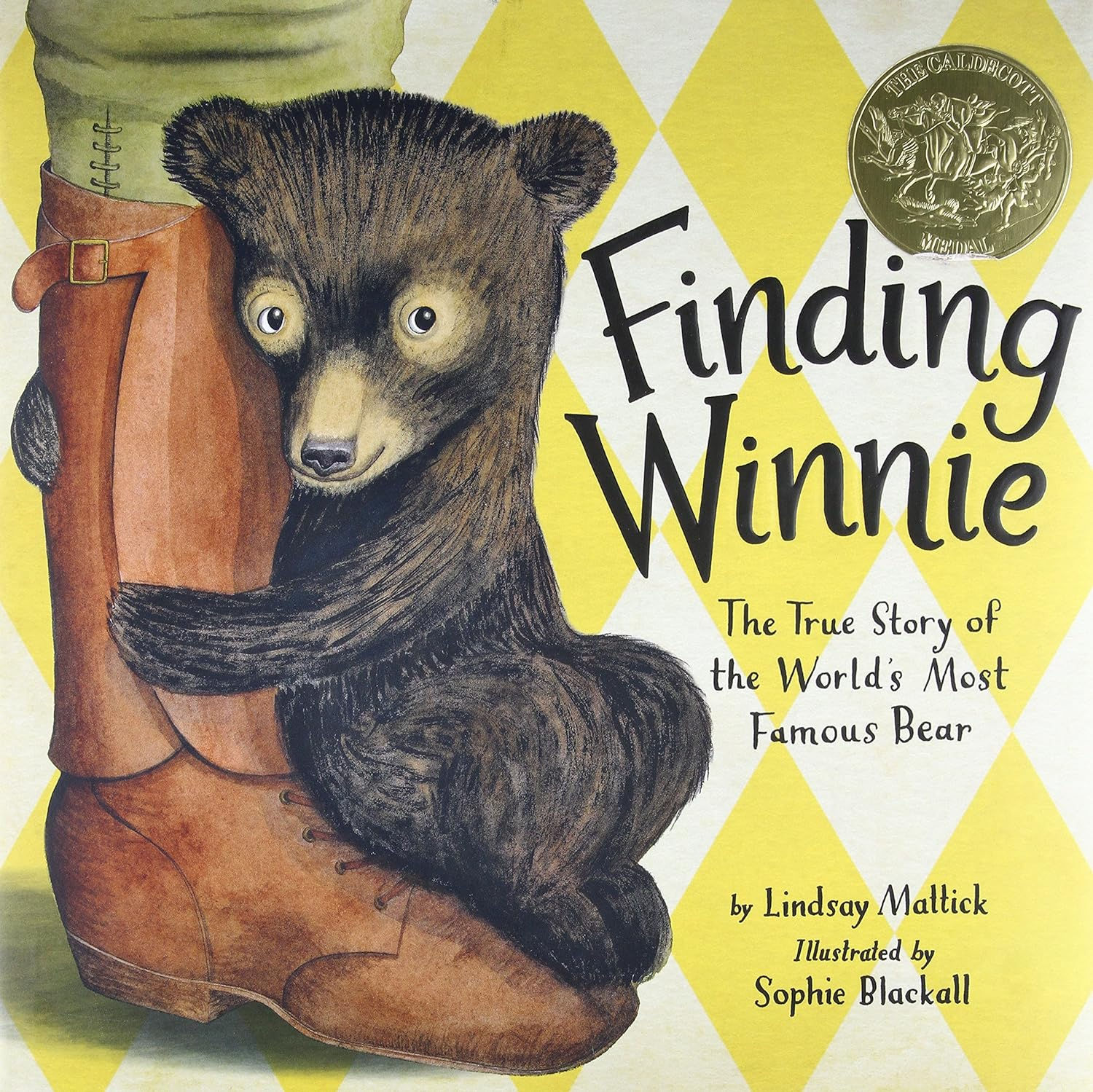 Finding Winnie: The True Story of the World's Most Famous Bear By L Mattick