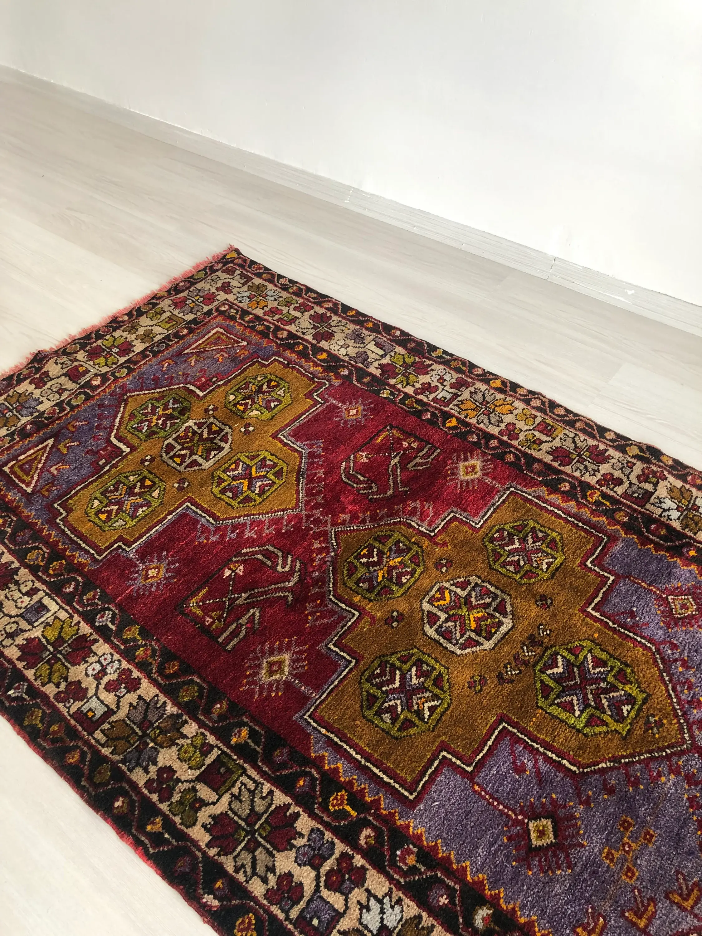 3x5 Amazing Turkish Vingate Rug, Vivid Color Antique Small Area Rug