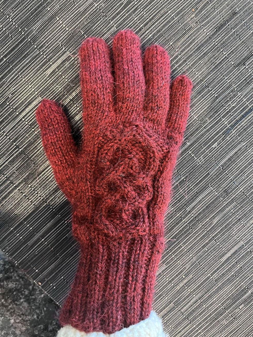 Celtic Gloves Pattern