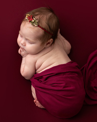 Newbornfotografie met aandacht voor comfort en veilige positionering