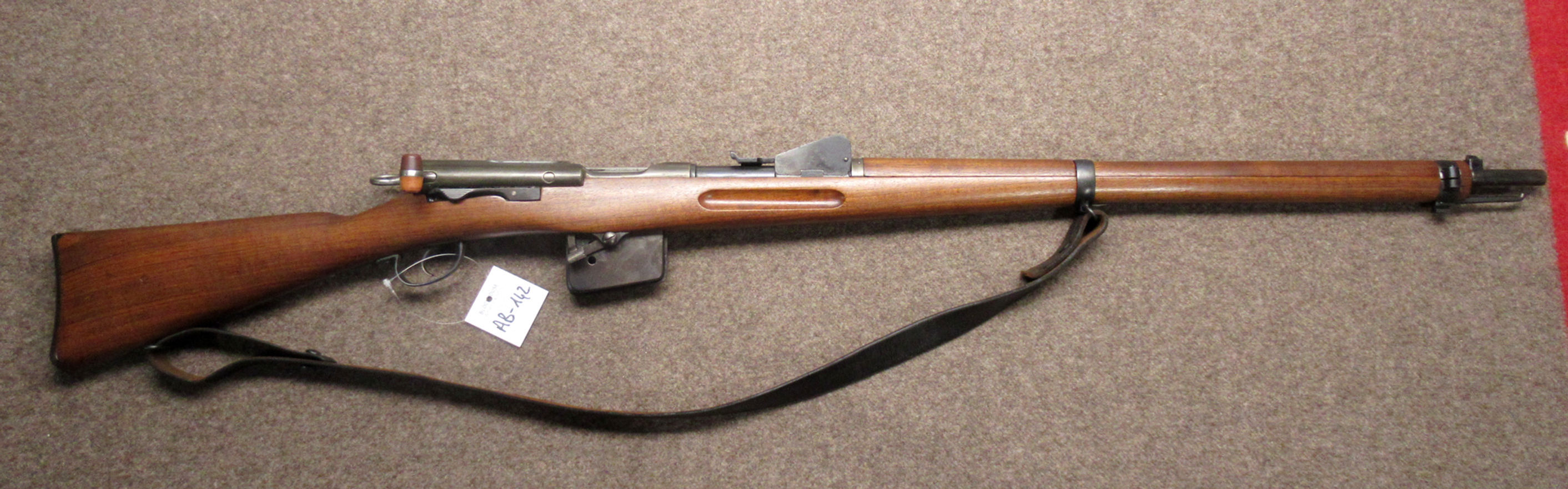 AB-142 carabina W+F mod. 1889 cal. 7.5x53.5