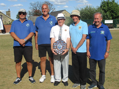 Surprises in Veterans Pairs KO Finals Day