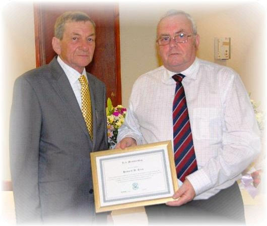 2011-Presentation-Evening-Life-Member-Ho