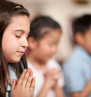 girl praying