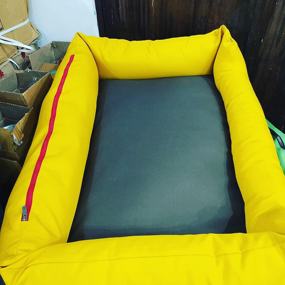 Thumbnail: Dog Bed & Sofa