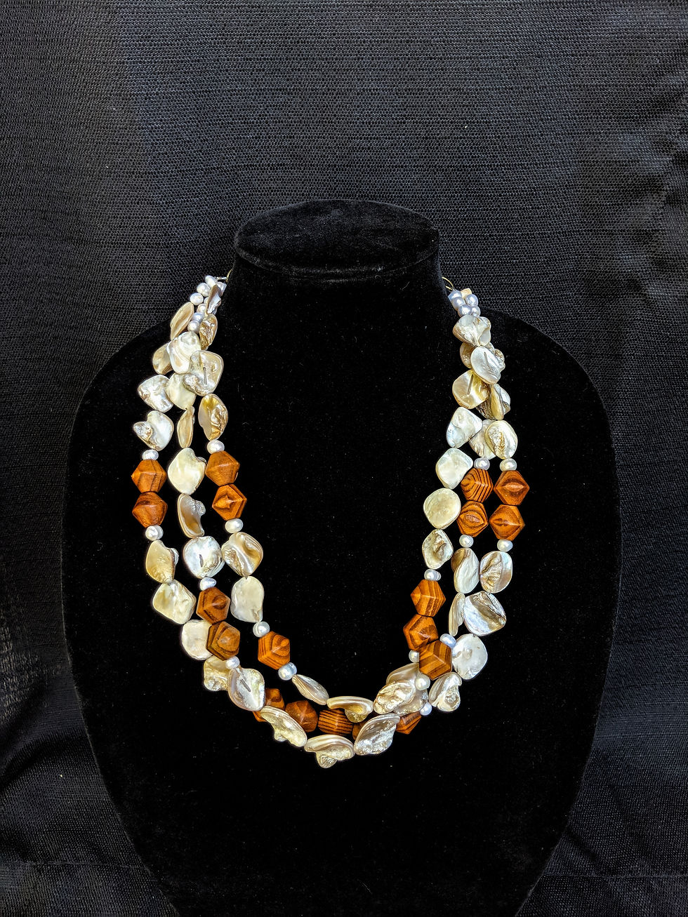 Thumbnail: Thea Shell Necklace