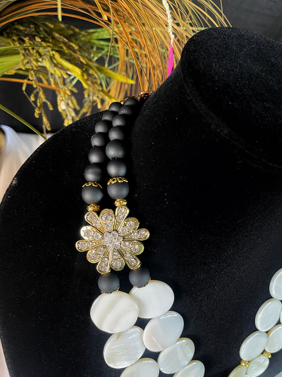 Thumbnail: Sabine Shell Necklace