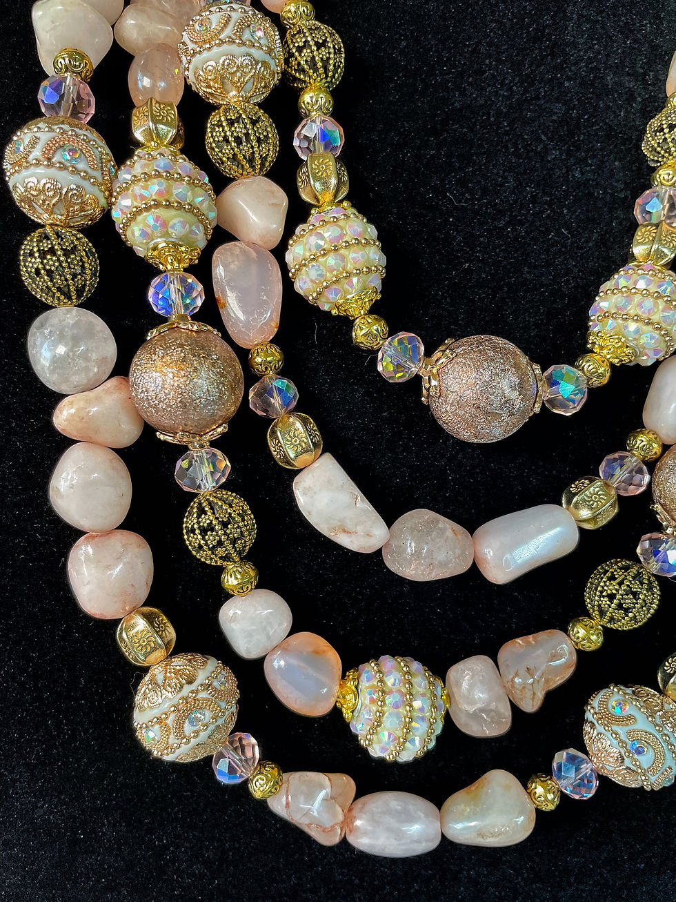 Thumbnail: Serrienna Statement Necklace