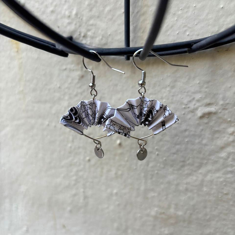 Thumbnail: Origami Mini Fan - Patterned