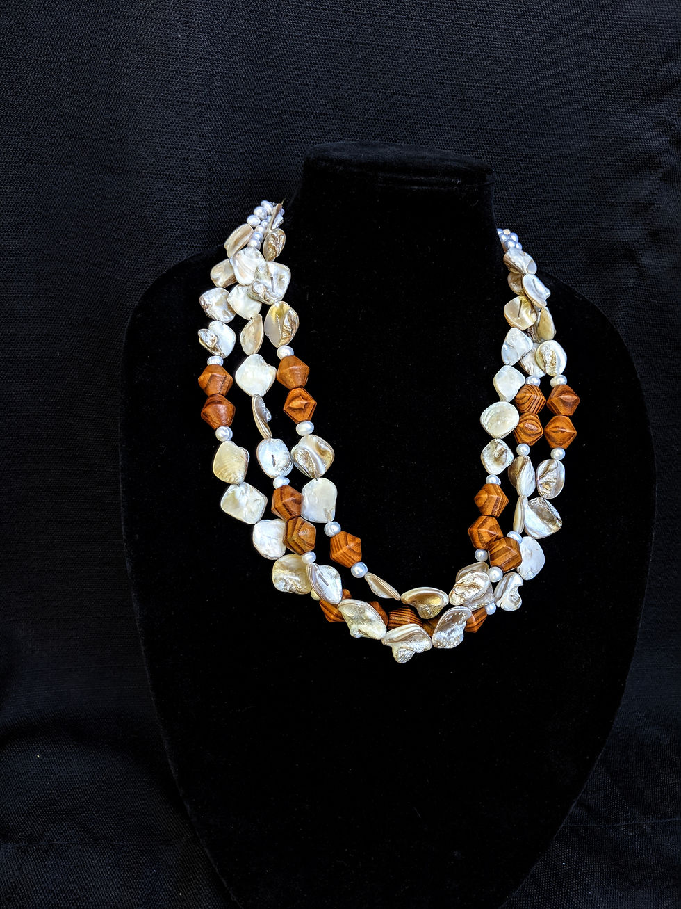 Thumbnail: Thea Shell Necklace