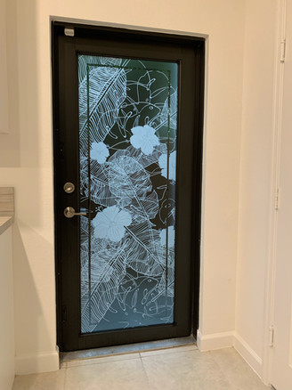 From our collection Modern Nature, this Hibiscus flowers and palm leaves entrance door design brings a smile to the customer's face.