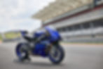 2025_YAM_YZF900R9_EU_DPBMC_STA_001_03.jpg