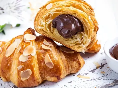 Çikolatalı Kruvasan Tarifi ile Kahvaltılara Renk Katın
