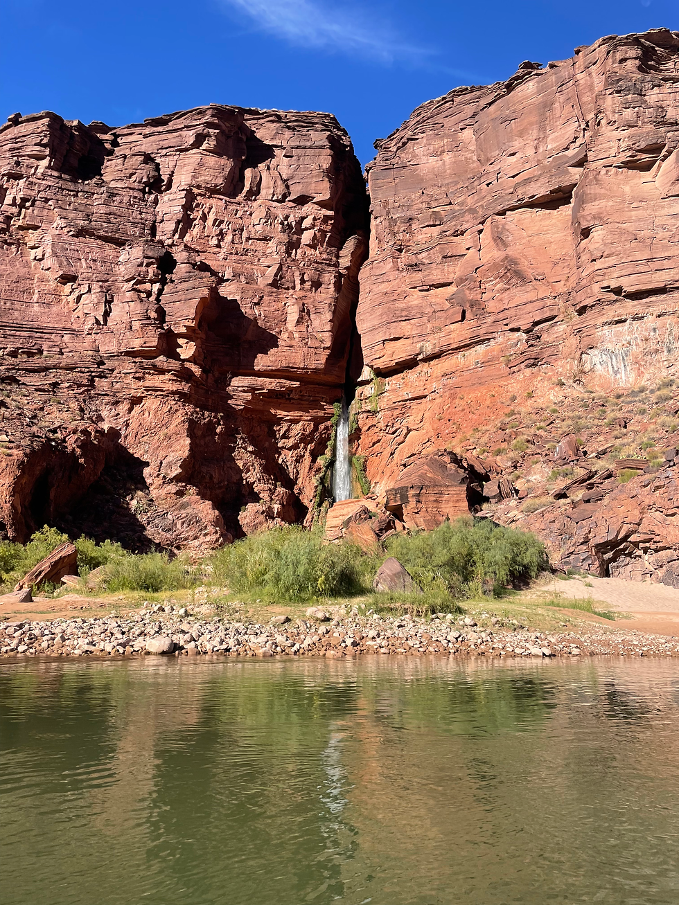 Deer creek waterfall in grand canyon
