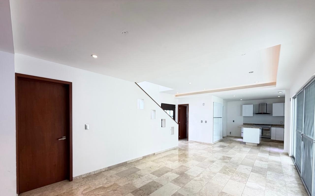 CASA Vin MR1 - 6