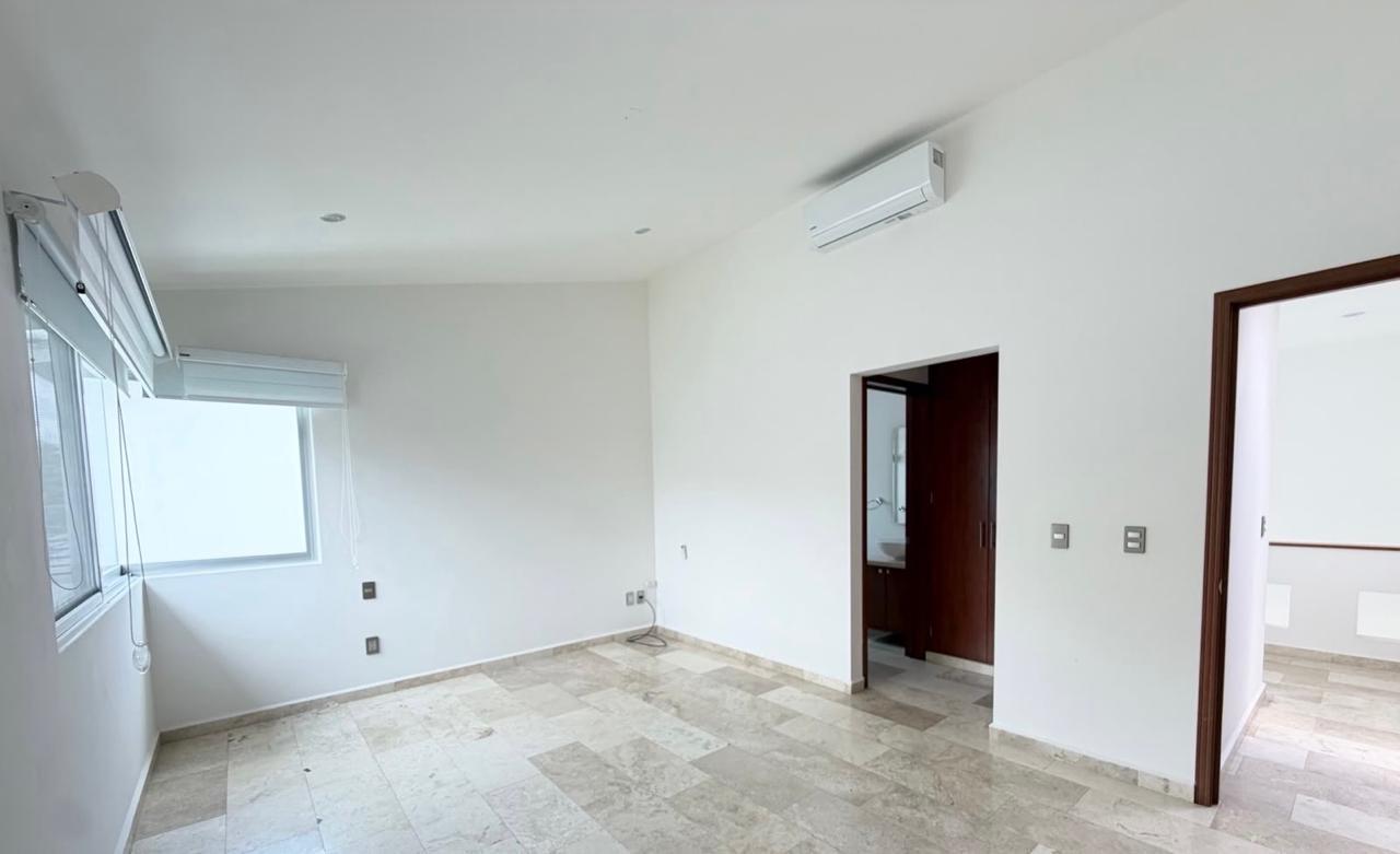 CASA Vin MR1 - 9