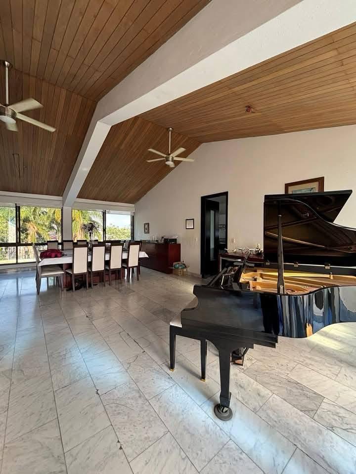 Residencia con Lujo y Confort - 4