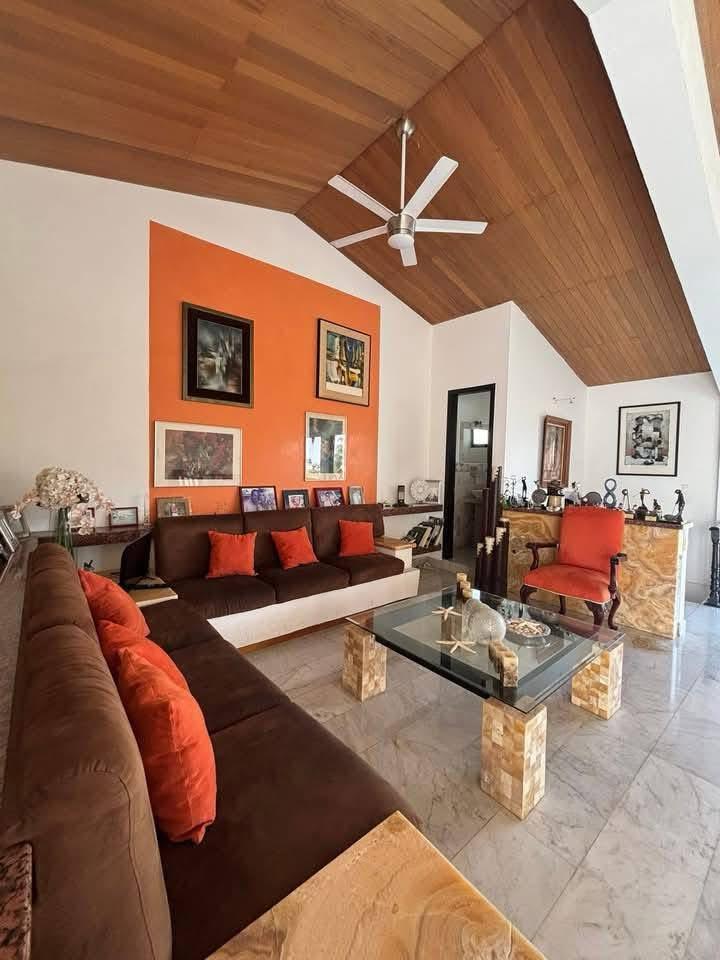 Residencia con Lujo y Confort - 2