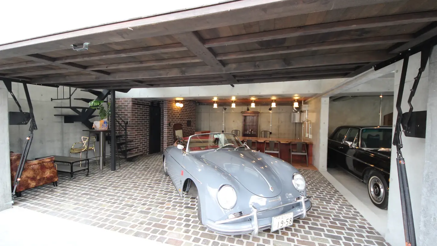 キャン’エンタープライゼズの経年変化による欠けや汚れまでを忠実に模したブリックタイル、CAN’BRICK「CAMBRIDGE – ケンブリッジ(CB)」を使った空間。