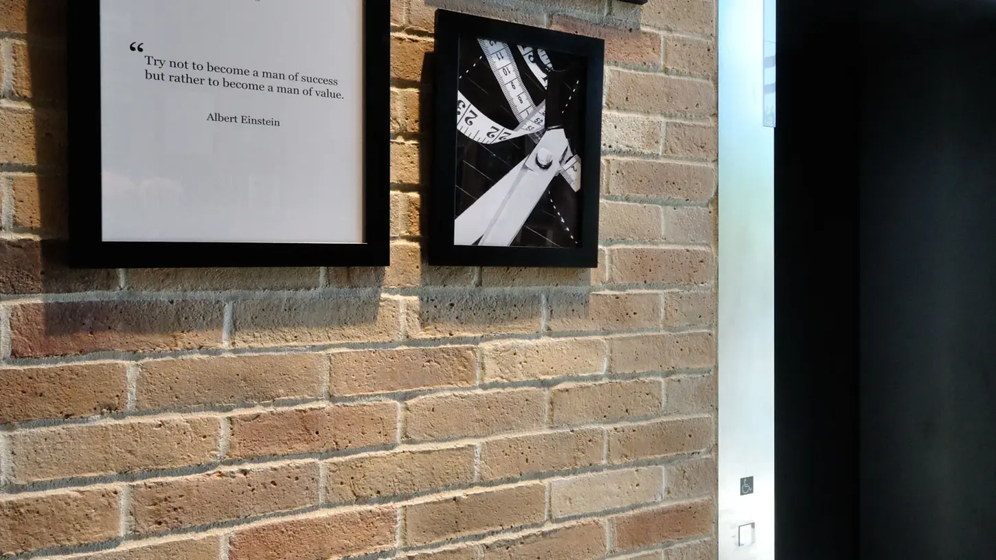 キャン’エンタープライゼズの雄大なアメリカの風土と洗練を融合したブリックタイル、CAN’BRICK「Texas Crenshaw – テキサスクレンショー(TX)」を使った空間。