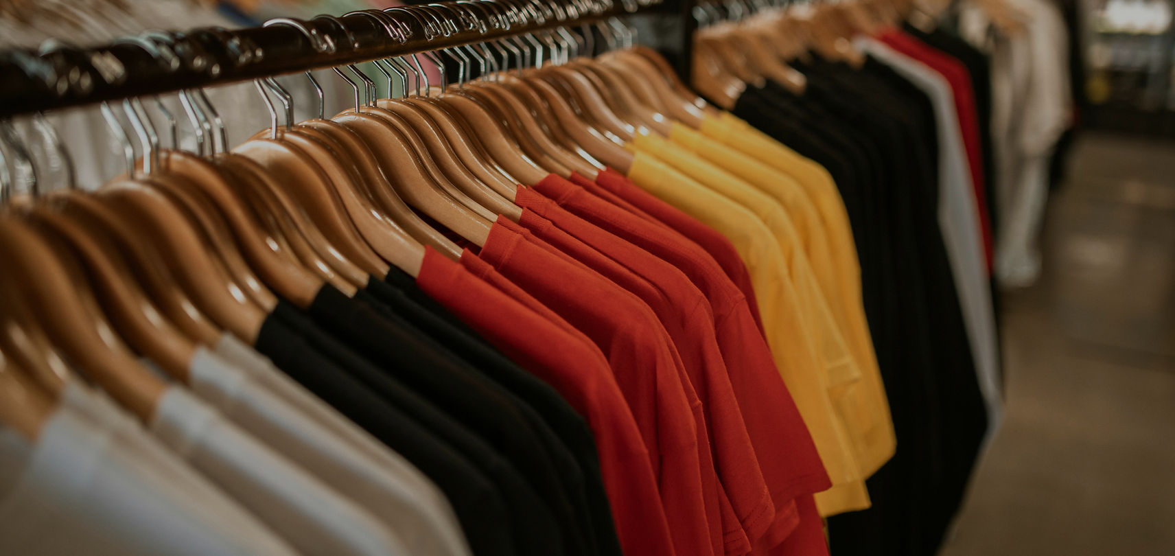 LOJA DE ROUPA EDIFÍCIO LATELIER_edited.j