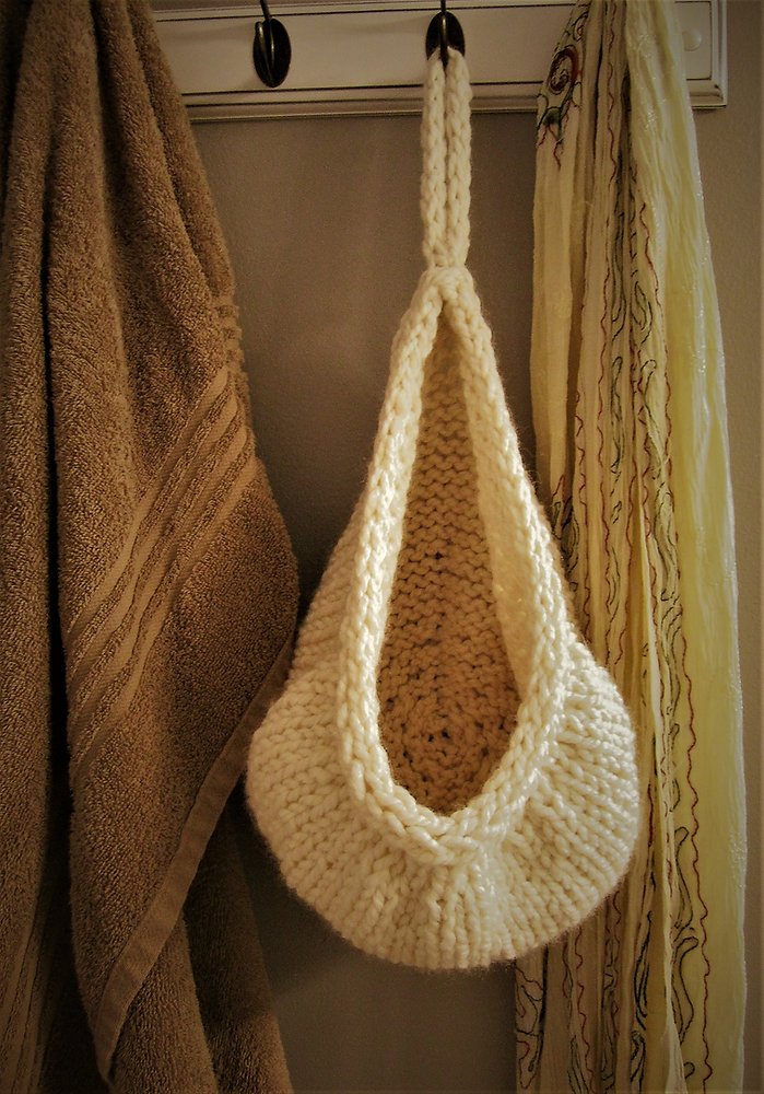 Knitted Hanging Basket