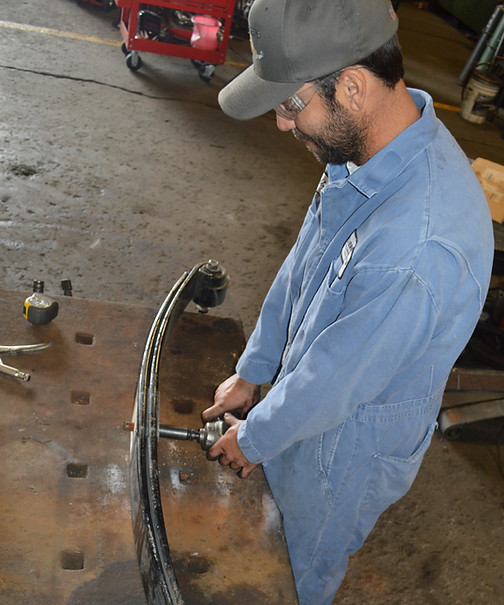 Dentoni.Leaf.Spring.Repair.Custom.Manufacturing.JPG